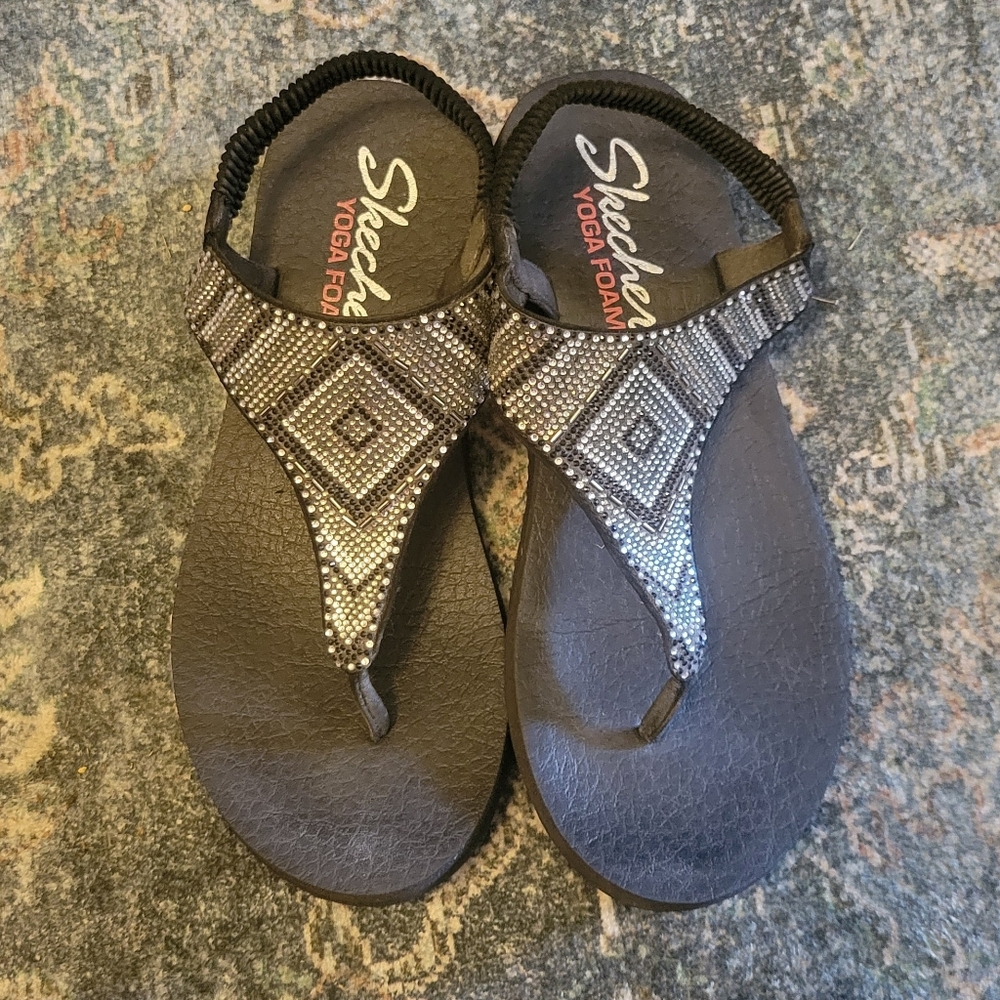 Skechers Women's Black Sandals Size 9 - Comfortable